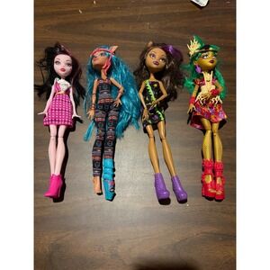 Monster High Dolls Lot Draculaura Ghoulia Yelps Clawdeen Wolf Lagoona Blue